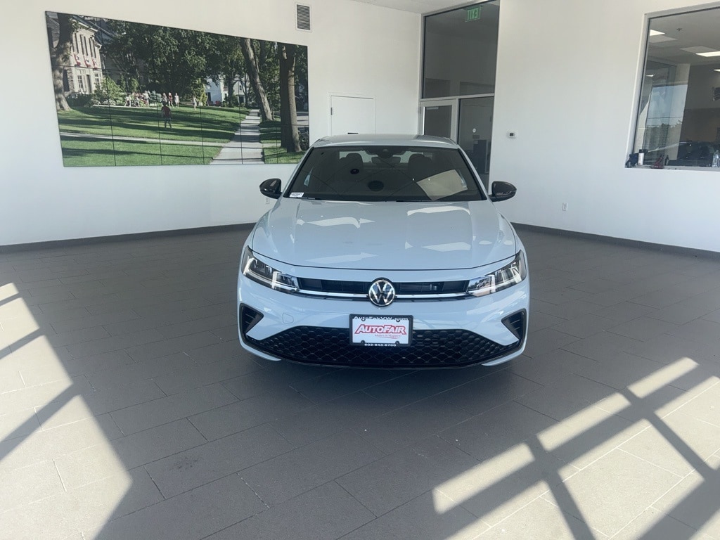 2025 Volkswagen Jetta Sport's photo