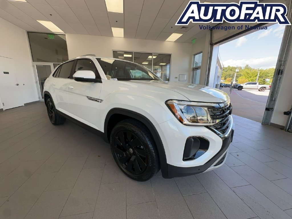 New 2026 Volkswagen Atlas Cross Sport SE w/Technology SUV