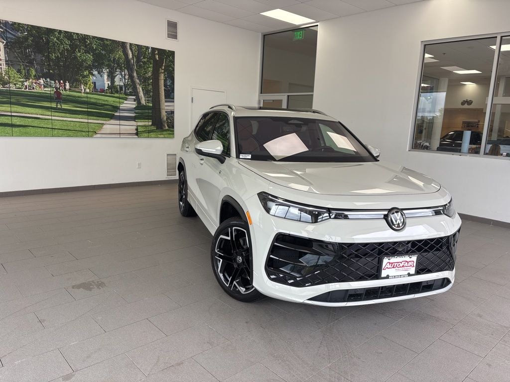 New 2026 Volkswagen Tiguan 2.0T SEL R-Line Turbo SUV
