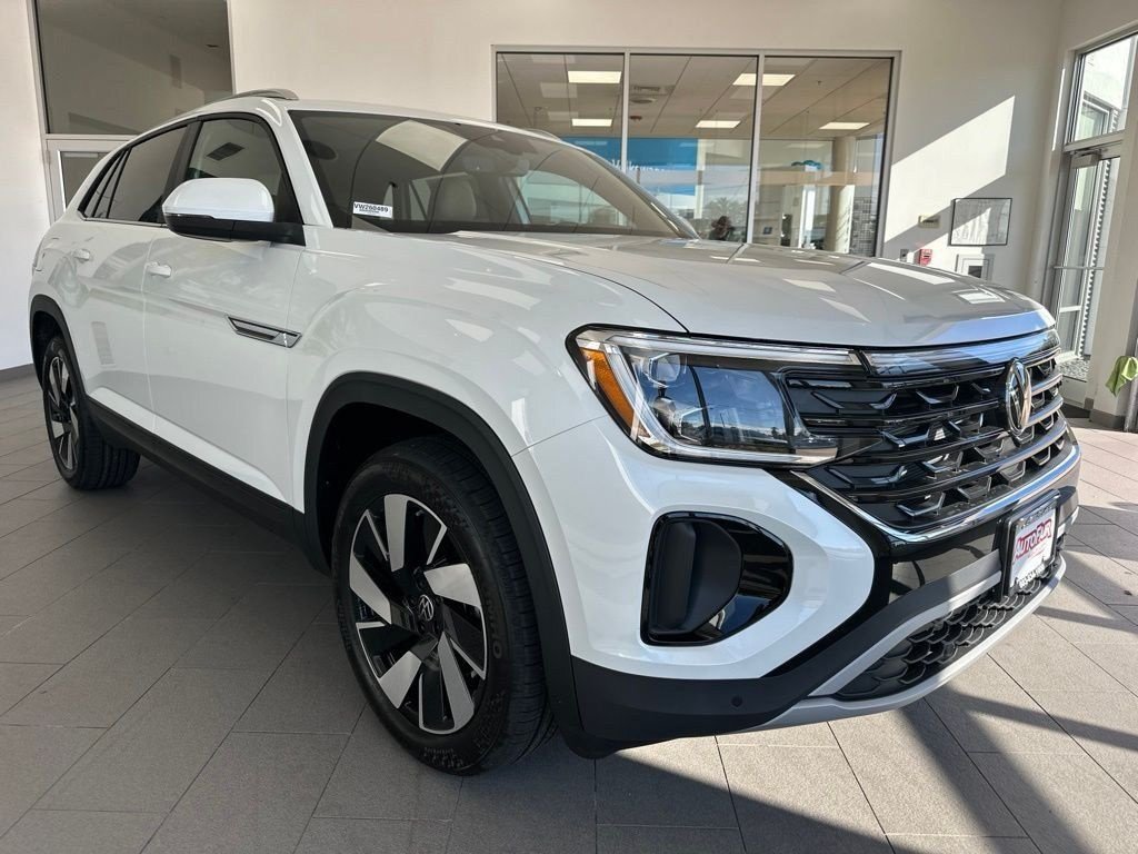 2026 Volkswagen Atlas Cross Sport SE w/Tech