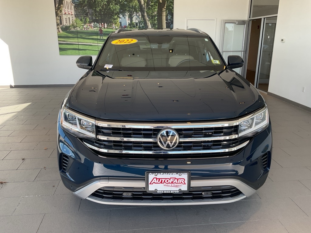 Used 2022 Volkswagen Atlas Cross Sport SE w/Tech with VIN 1V2HE2CA4NC213736 for sale in Merrimack, NH