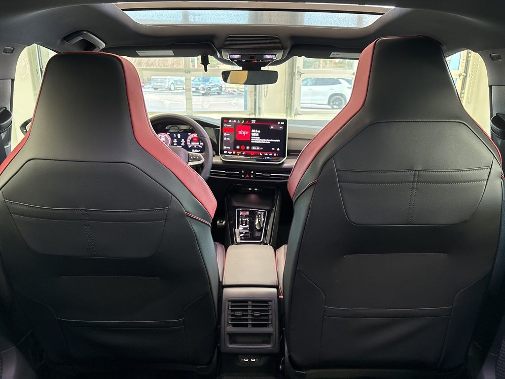 2026 Volkswagen Golf GTI SE - Photo 13