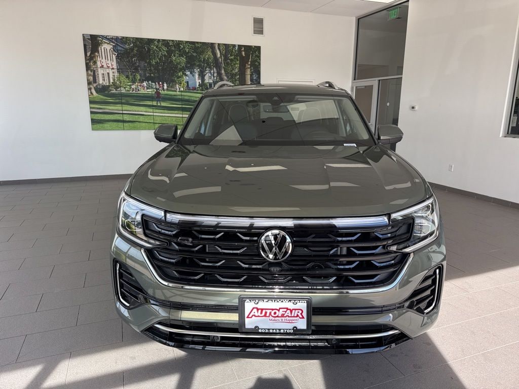 New 2026 Volkswagen Atlas 2.0T SEL Premium R-Line SUV