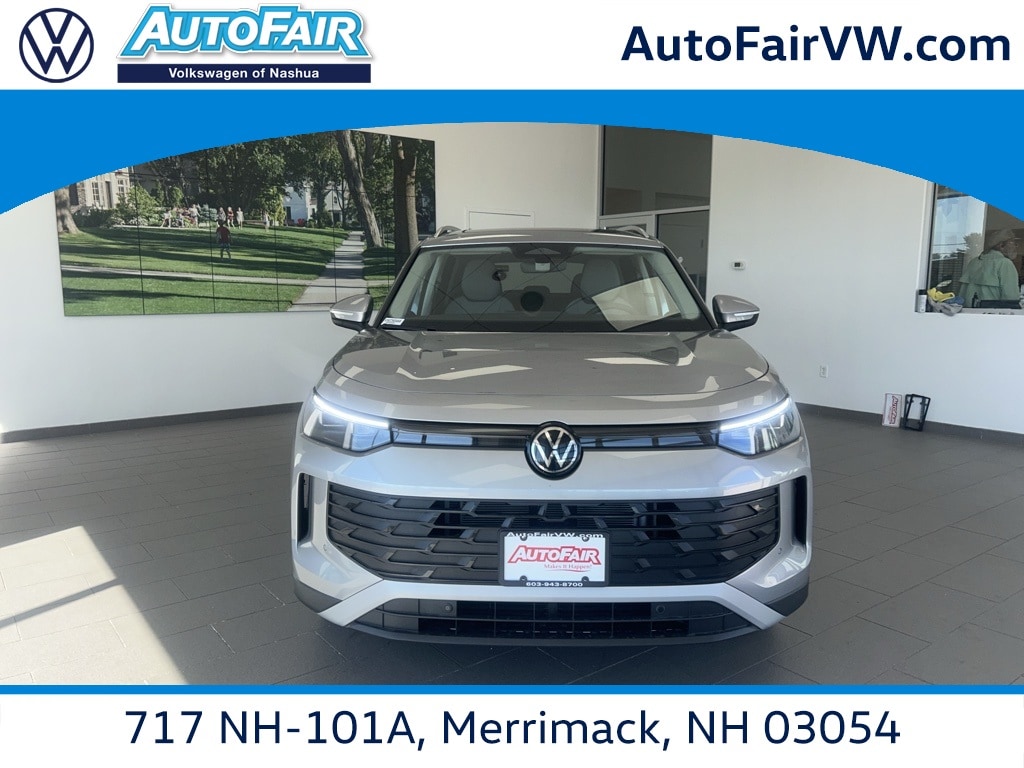 New 2025 Volkswagen Tiguan 2.0T SE SUV