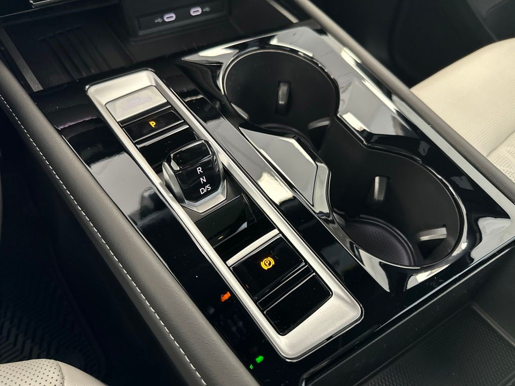 2026 Volkswagen Atlas Cross Sport SEL Premium R-LINE - Photo 26