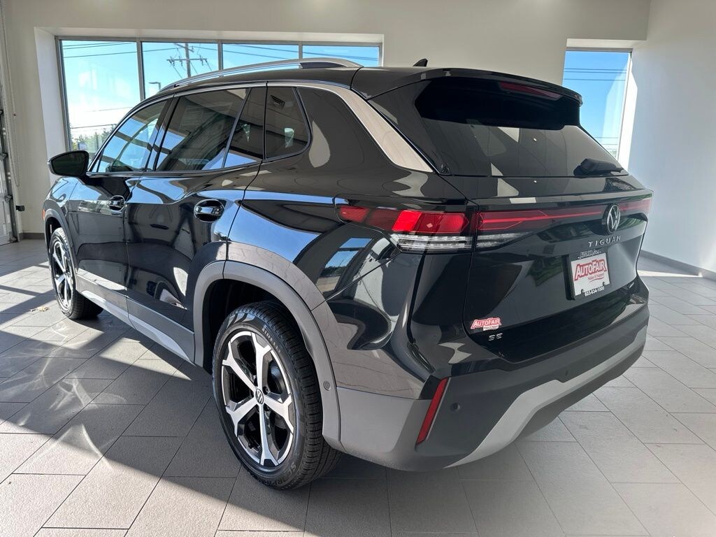 New 2026 Volkswagen Tiguan 2.0T SE SUV