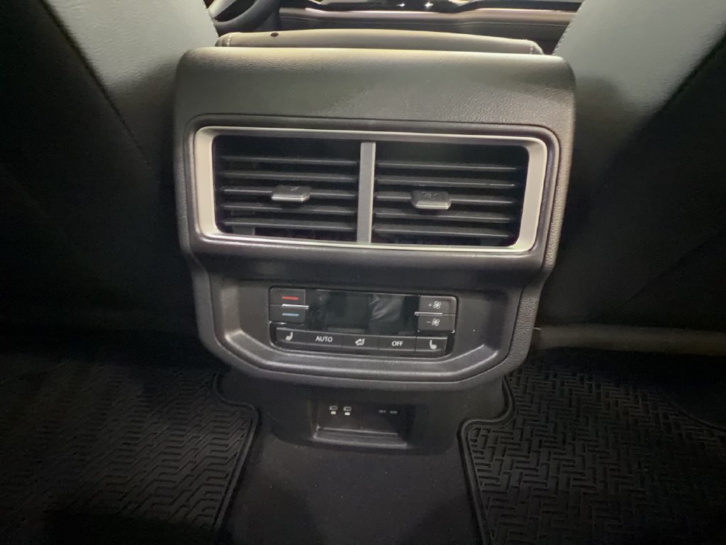 2026 Volkswagen Atlas SEL - Photo 13