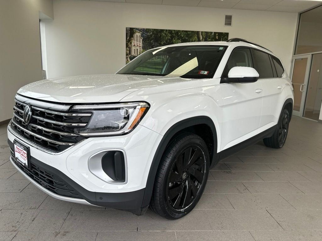 Certified 2024 Volkswagen Atlas 2.0T SE w/Technology SUV