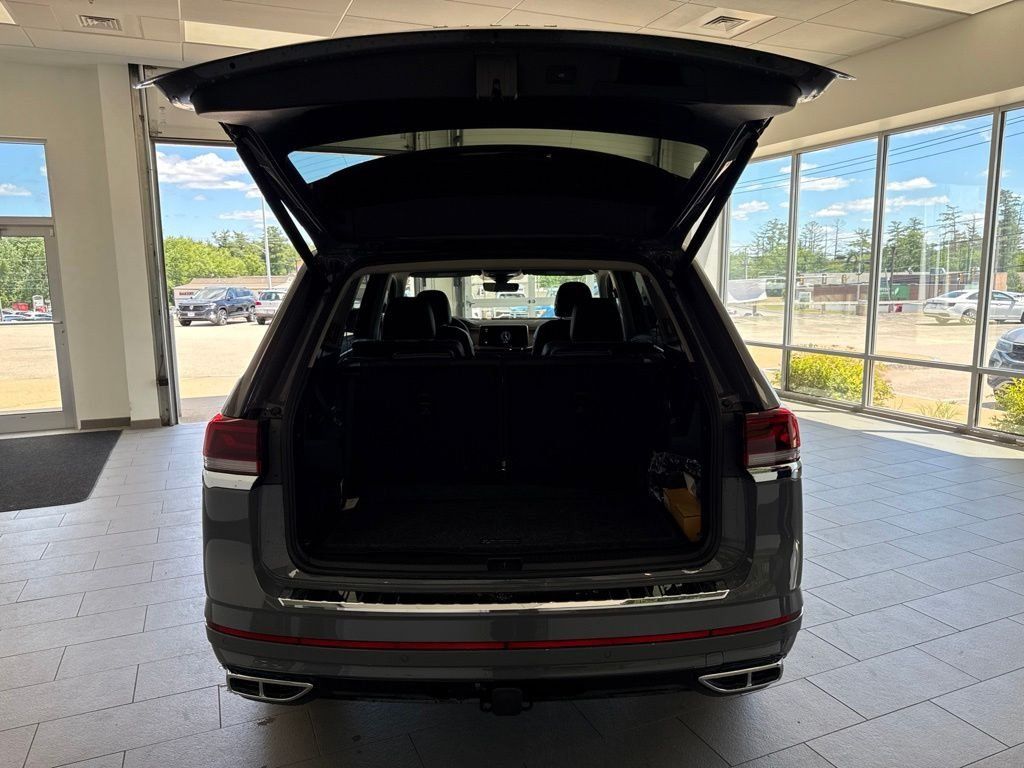 2026 Volkswagen Atlas SEL Premium R-Line - Photo 12
