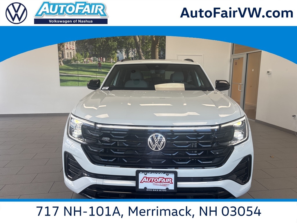 New 2026 Volkswagen Atlas Cross Sport 2.0T SEL R-Line Black SUV