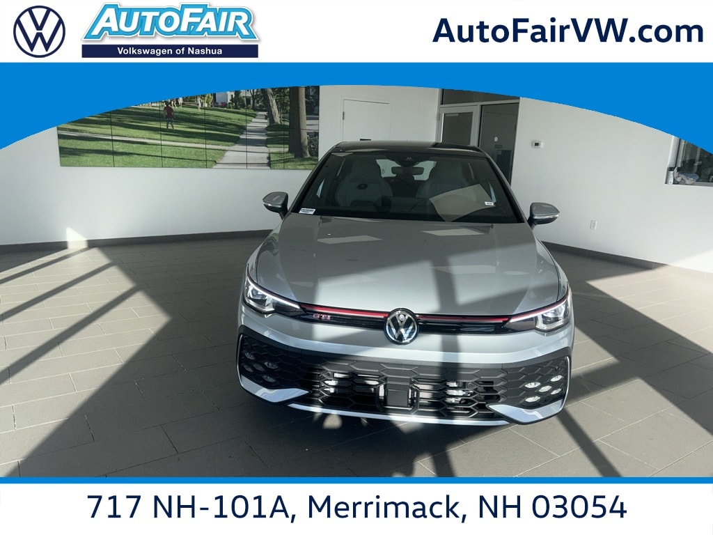 2025 Volkswagen Golf GTI SE's photo