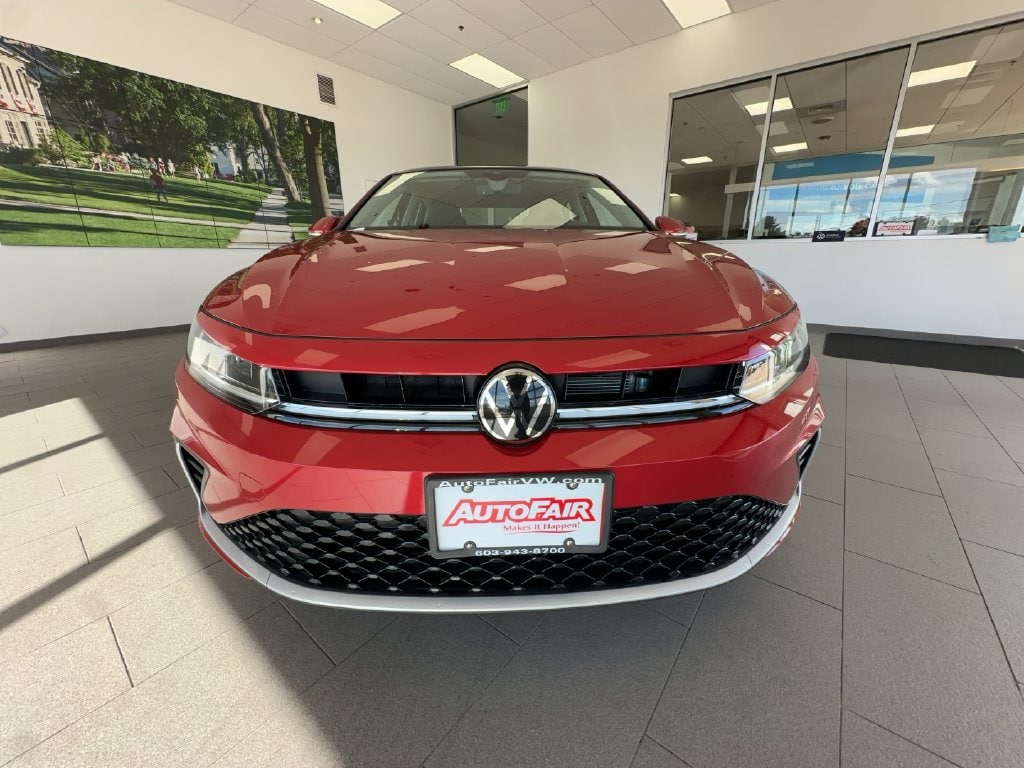New 2027 Volkswagen Jetta 1.5T SEL Sedan