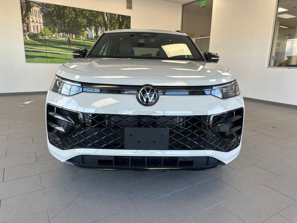 New 2026 Volkswagen Tiguan 2.0T SE R-Line Black SUV