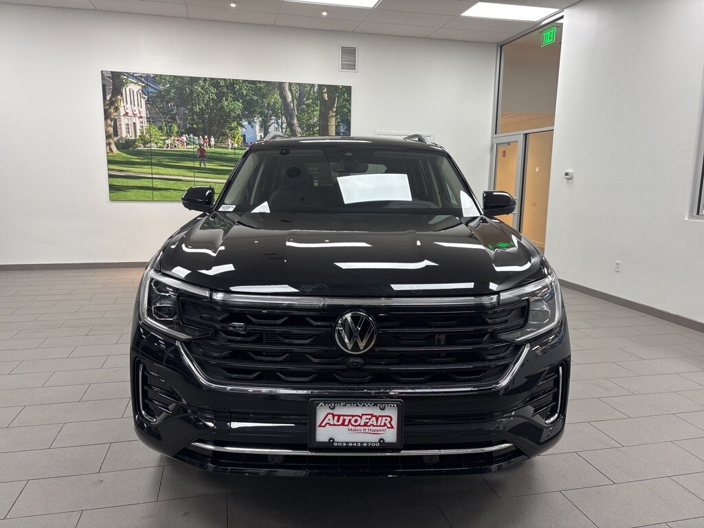 2026 Volkswagen Atlas SEL Premium R-Line's photo