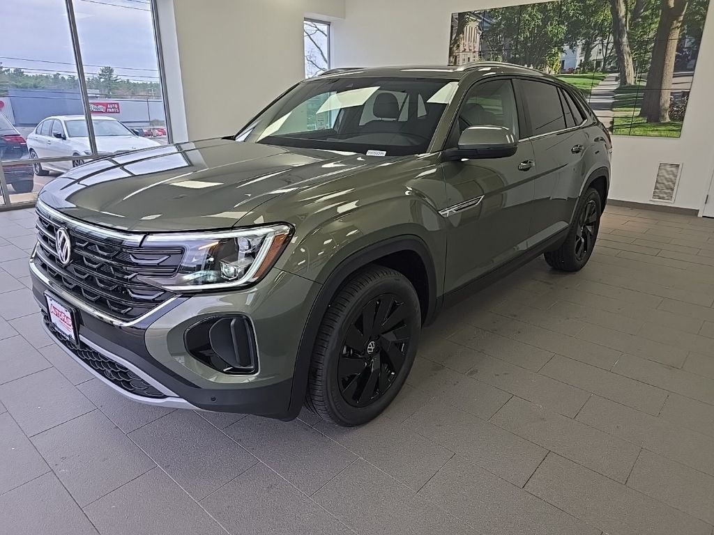 New 2026 Volkswagen Atlas Cross Sport 2.0T SE w/Technology SUV