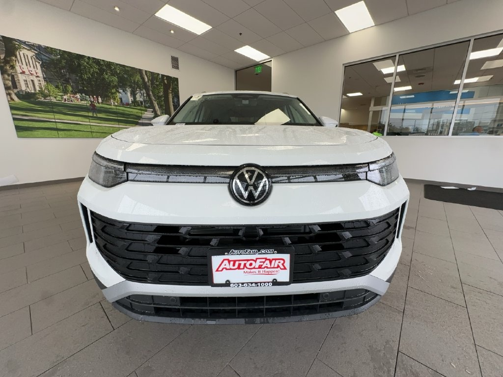 New 2026 Volkswagen Tiguan SE SUV