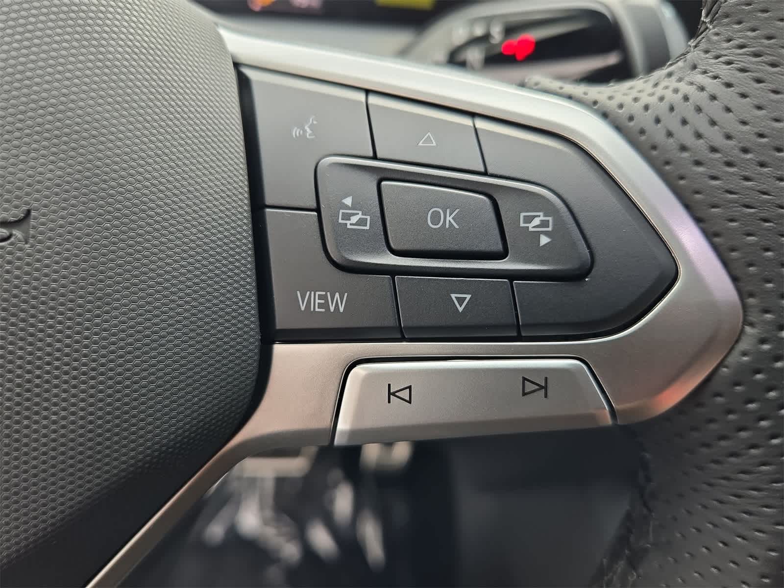 Thumbnail: 2025 Volkswagen Tiguan - 27