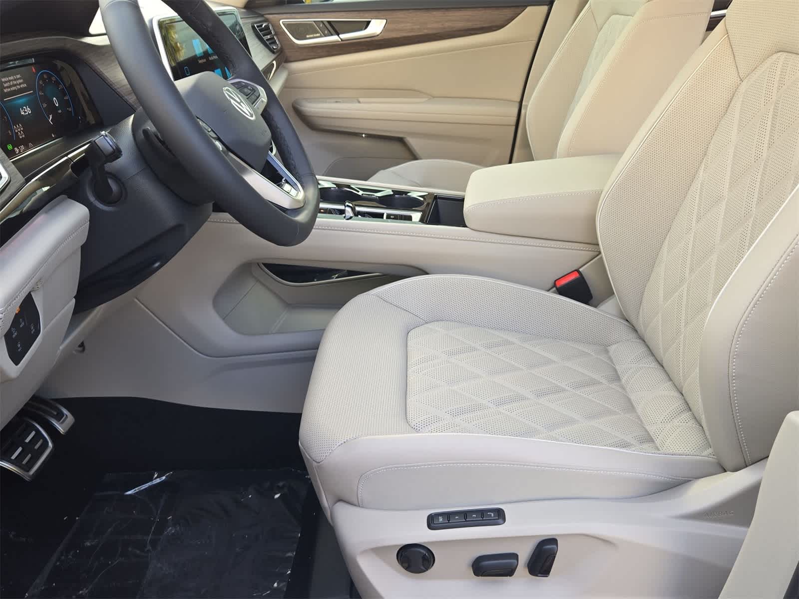 Thumbnail: 2026 Volkswagen Atlas - 17