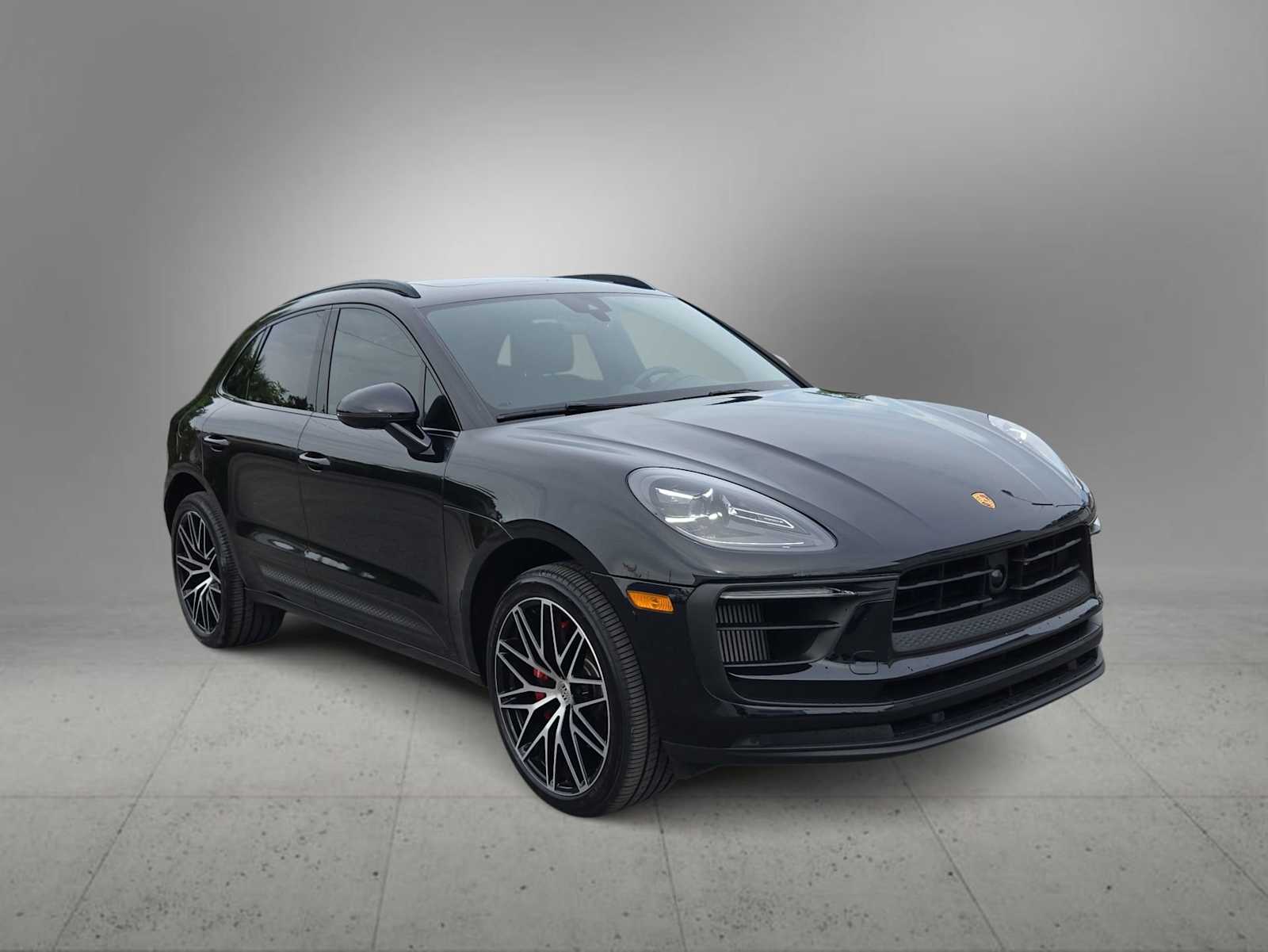 Thumbnail: 2022 Porsche Macan - 2