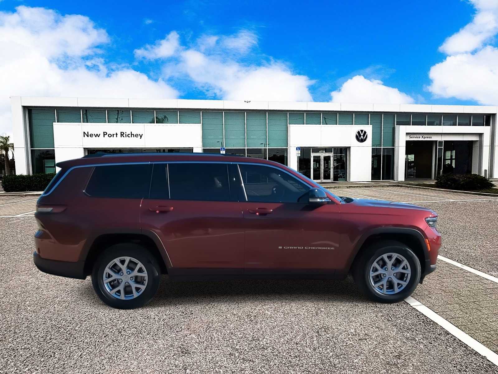 Thumbnail: 2022 Jeep Grand Cherokee - 9