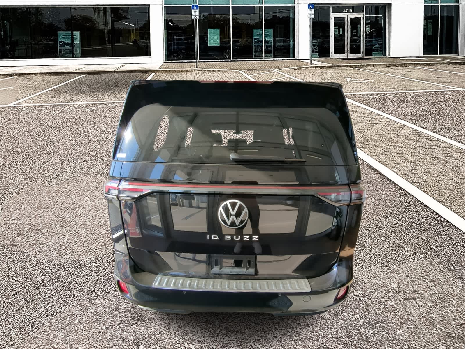 Thumbnail: 2025 Volkswagen ID.Buzz - 7