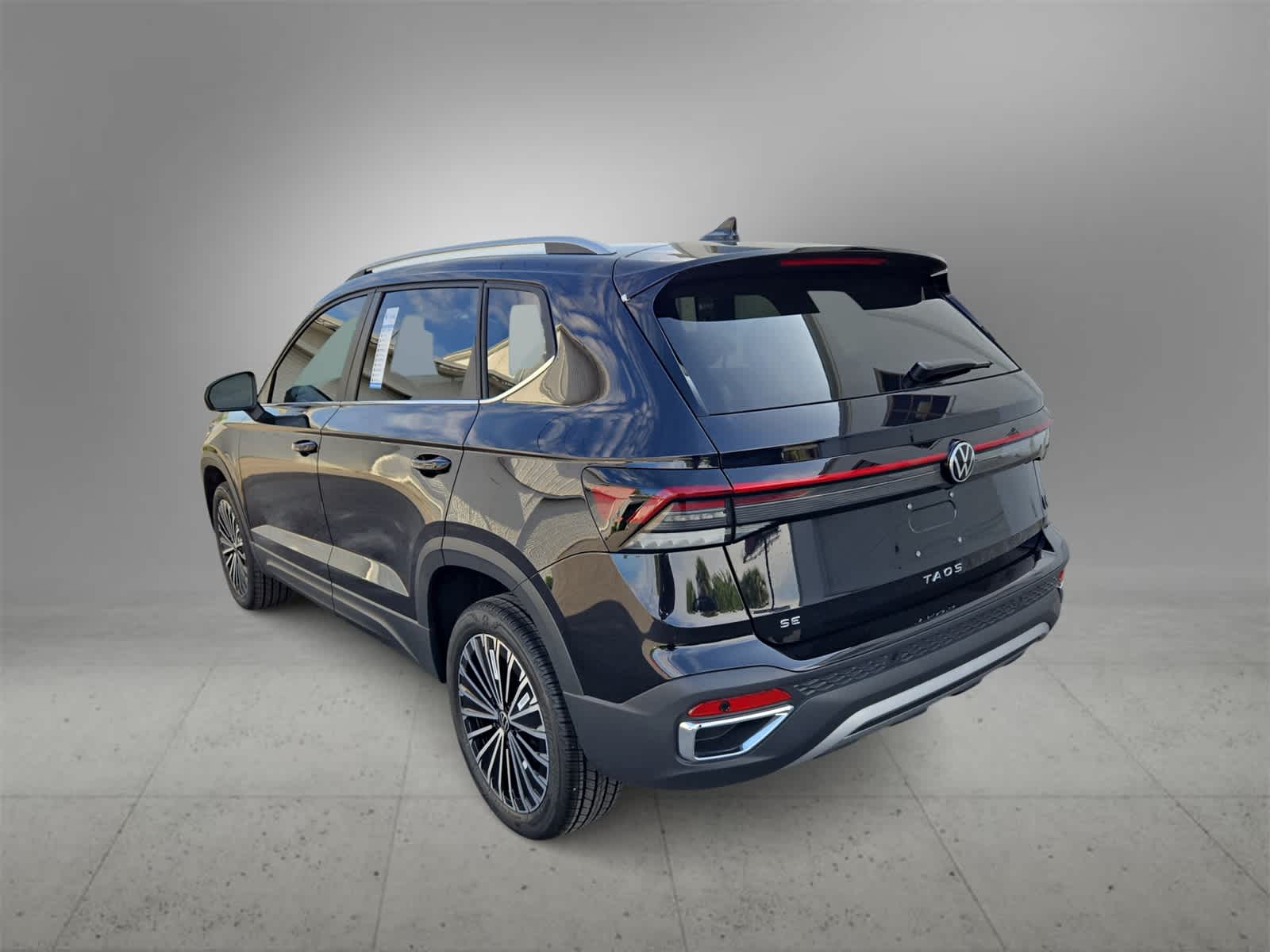 Thumbnail: 2025 Volkswagen Taos - 6