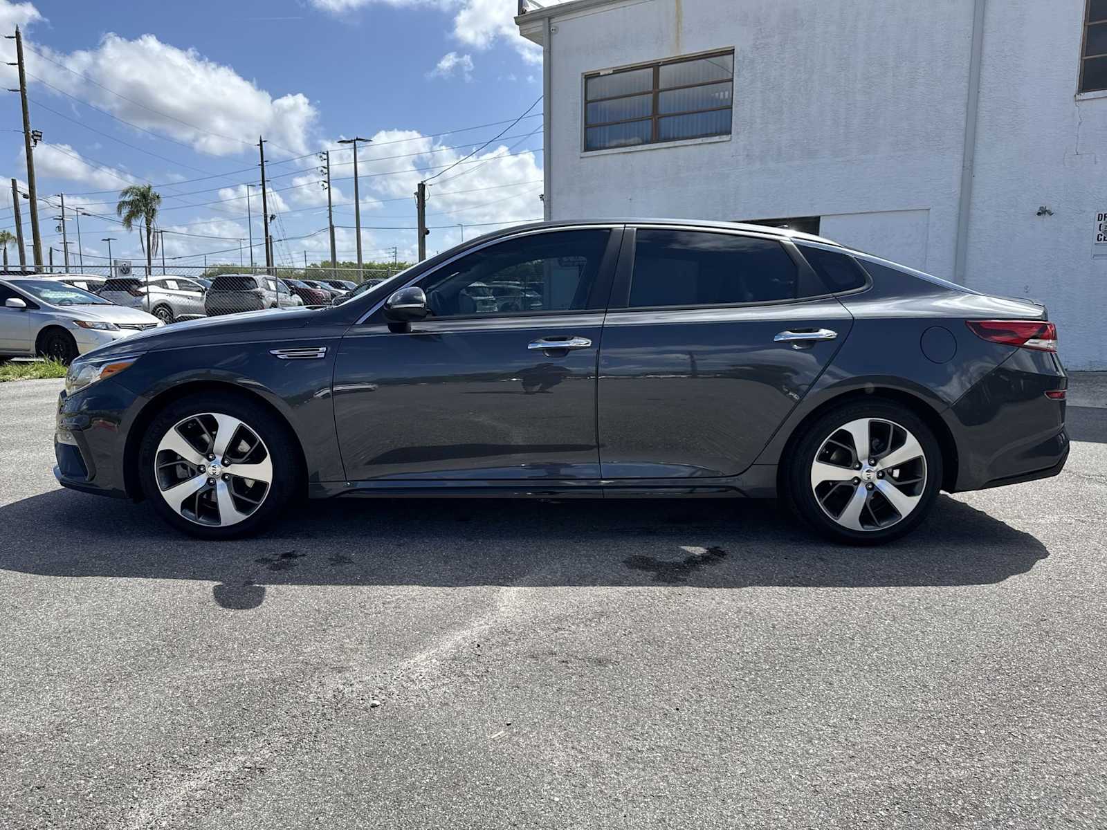 Thumbnail: 2019 Kia Optima - 3