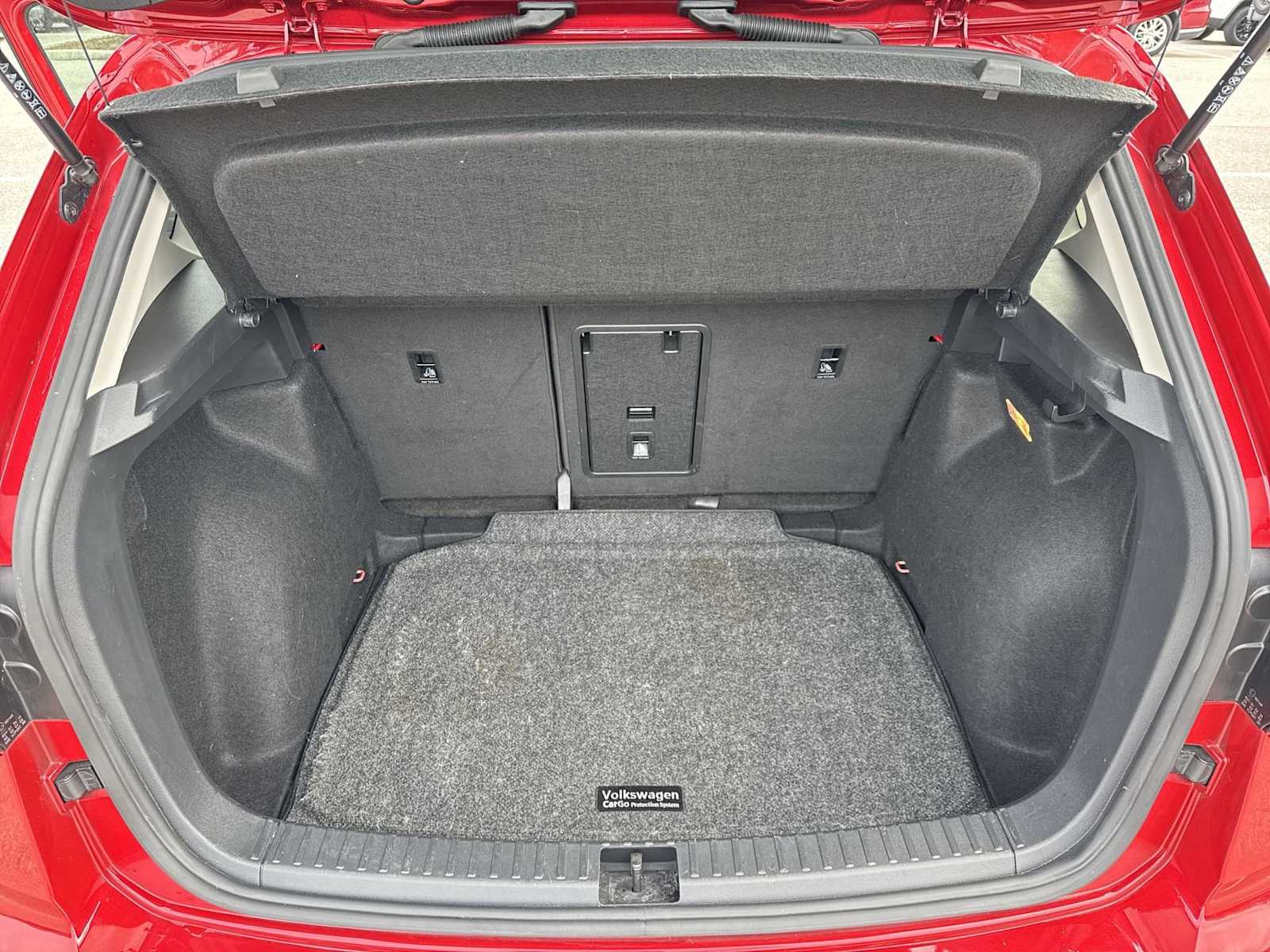 Thumbnail: 2022 Volkswagen Taos - 34