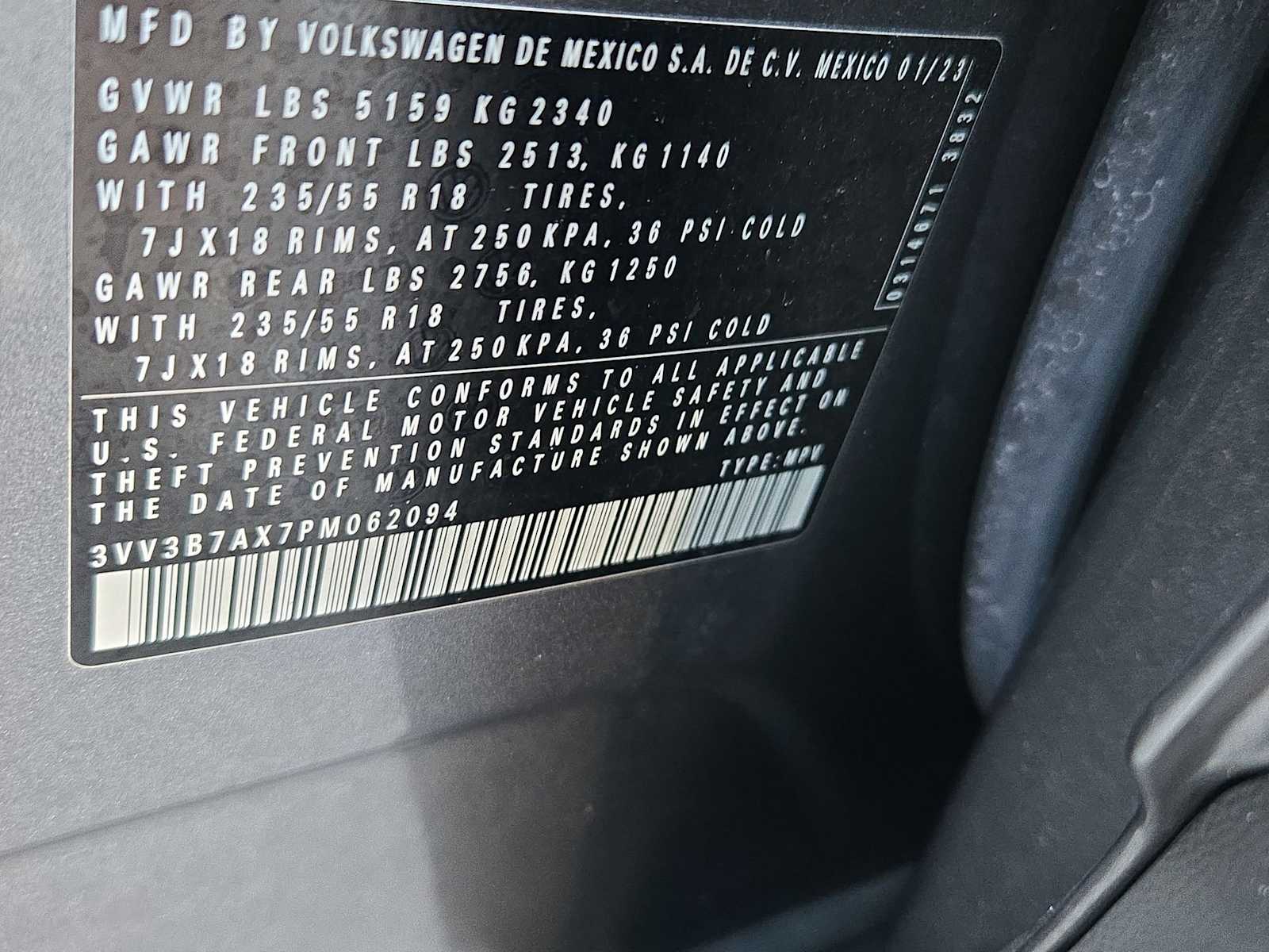 Thumbnail: 2023 Volkswagen Tiguan - 35