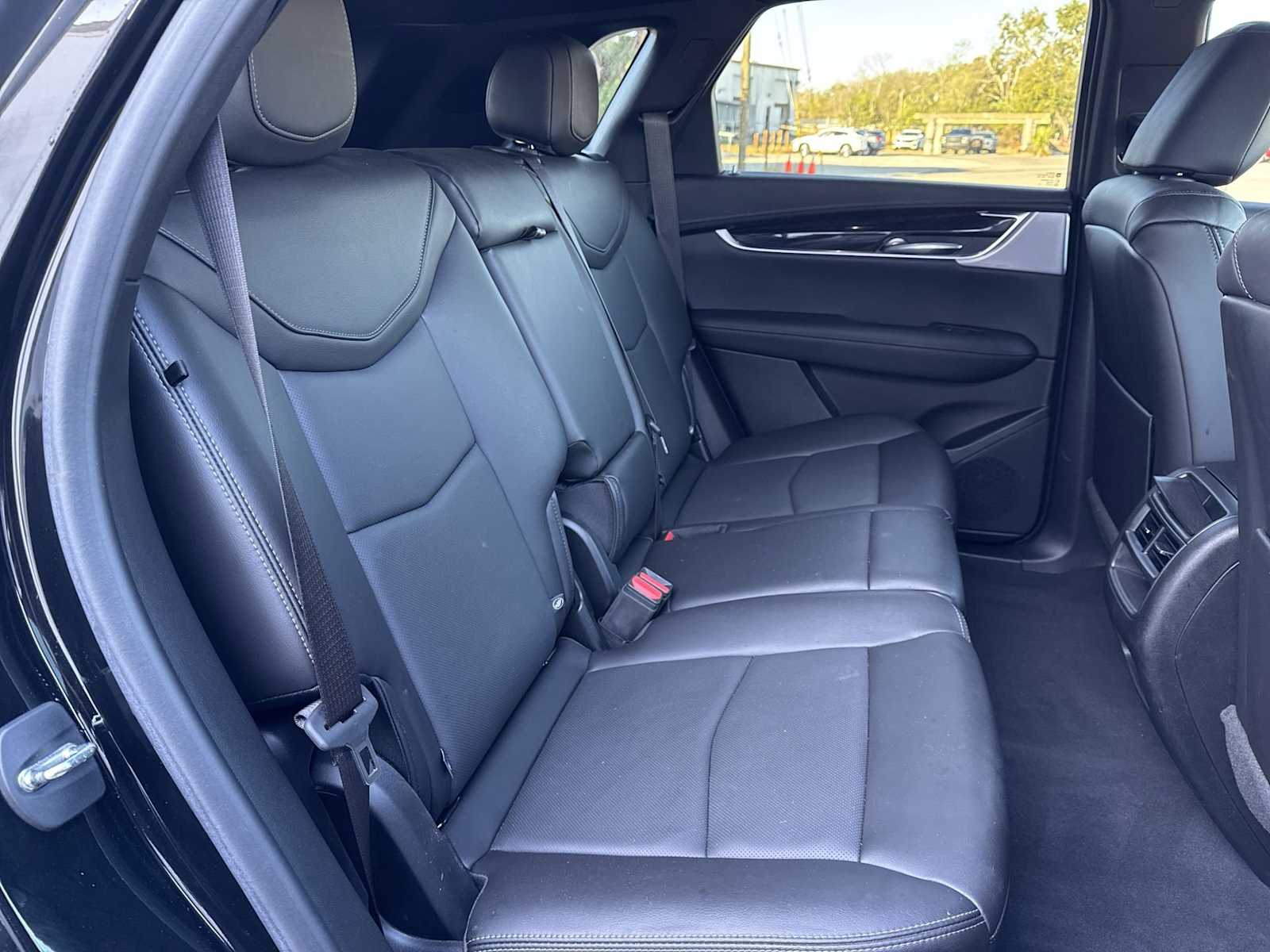 Thumbnail: 2023 Cadillac XT5 - 19