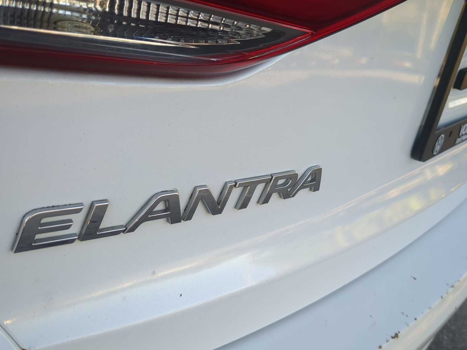 Thumbnail: 2017 Hyundai Elantra - 13