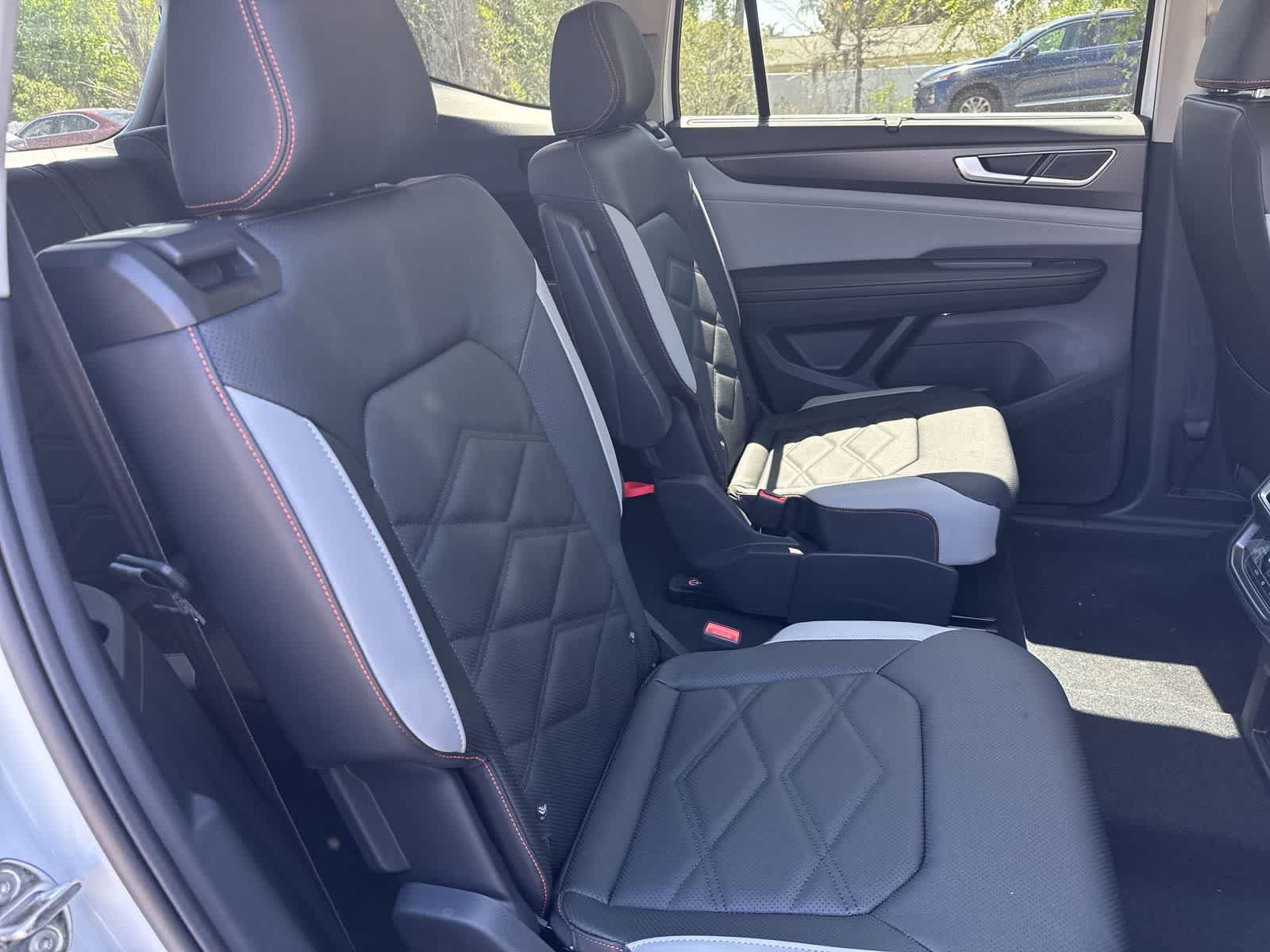 Thumbnail: 2026 Volkswagen Atlas - 19