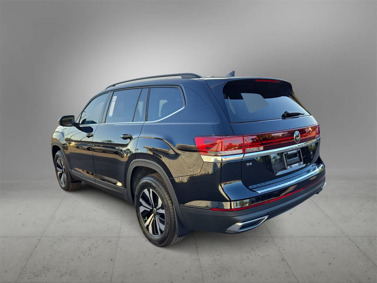 Thumbnail: 2026 Volkswagen Atlas - 6