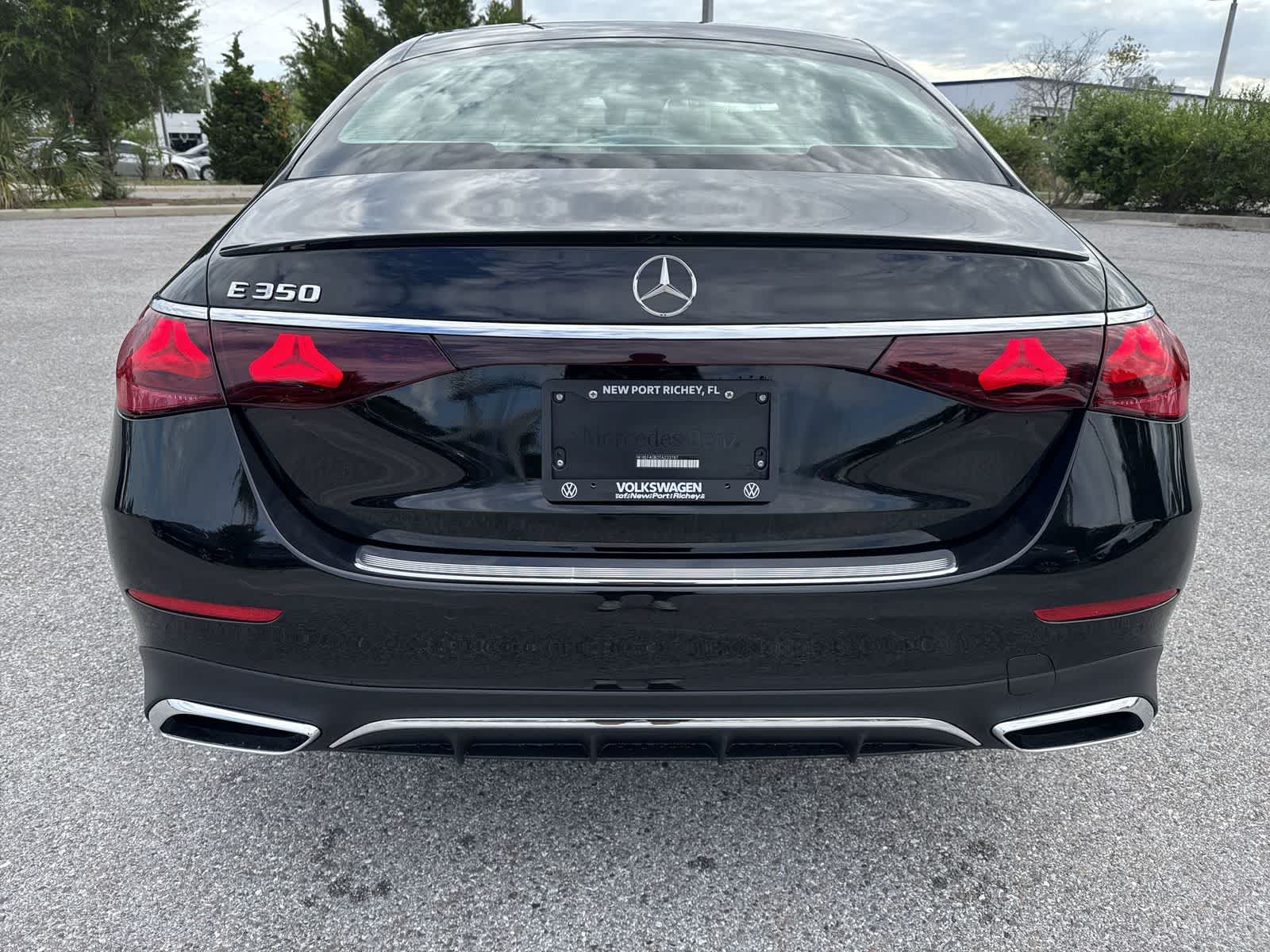 Thumbnail: 2026 Mercedes-Benz E-Class - 4