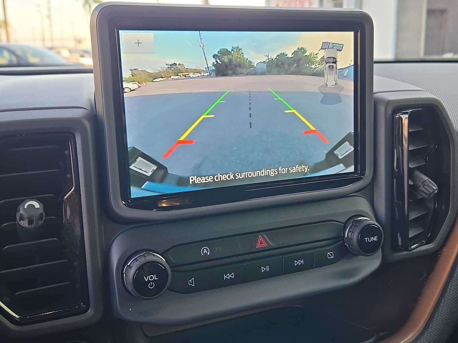 Thumbnail: 2022 Ford Bronco Sport - 28