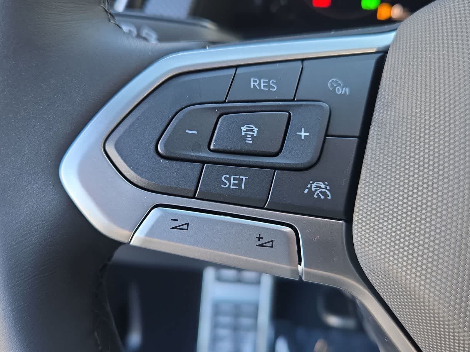 Thumbnail: 2026 Volkswagen Atlas - 32