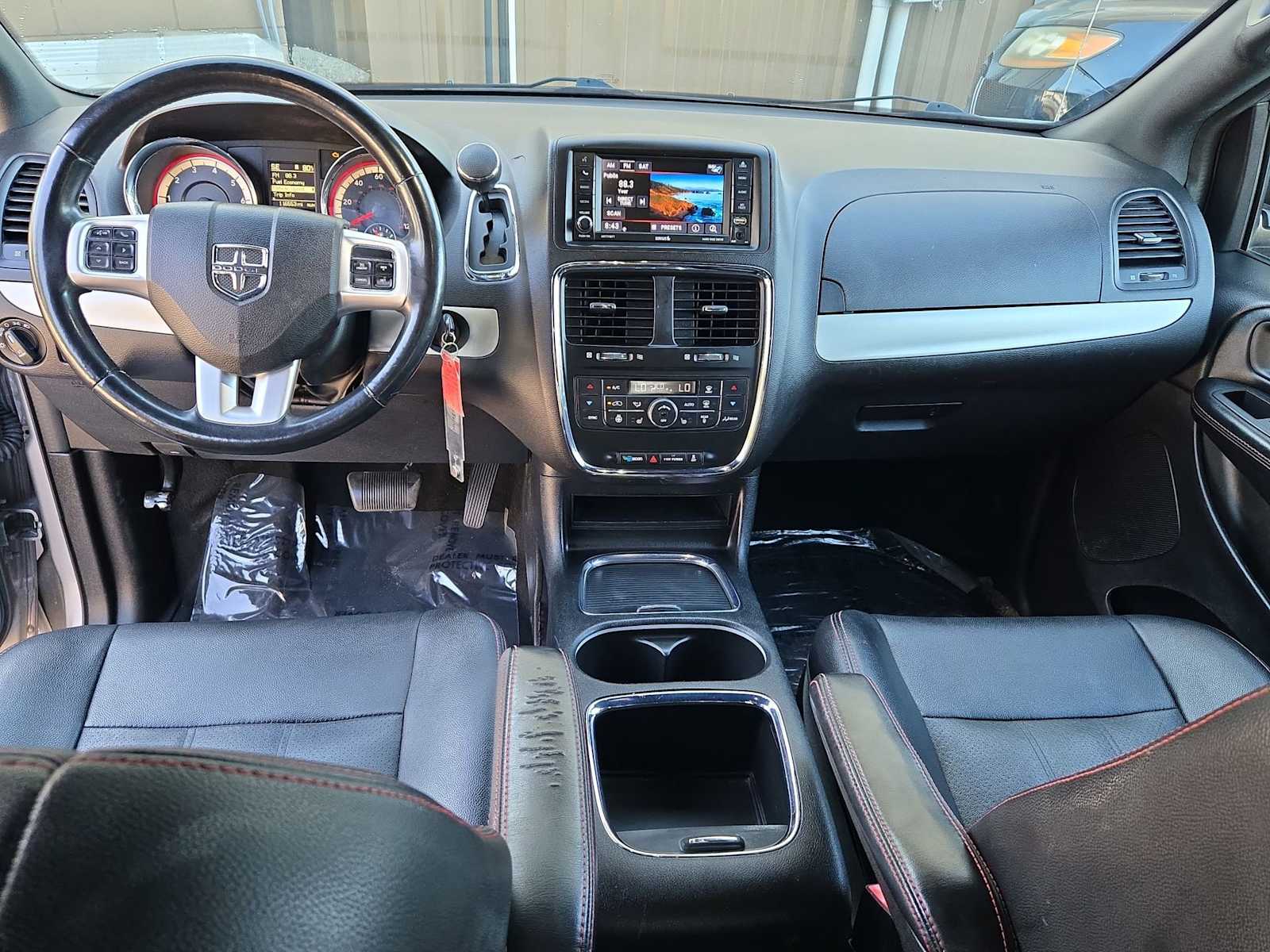 Thumbnail: 2019 Dodge Grand Caravan - 16
