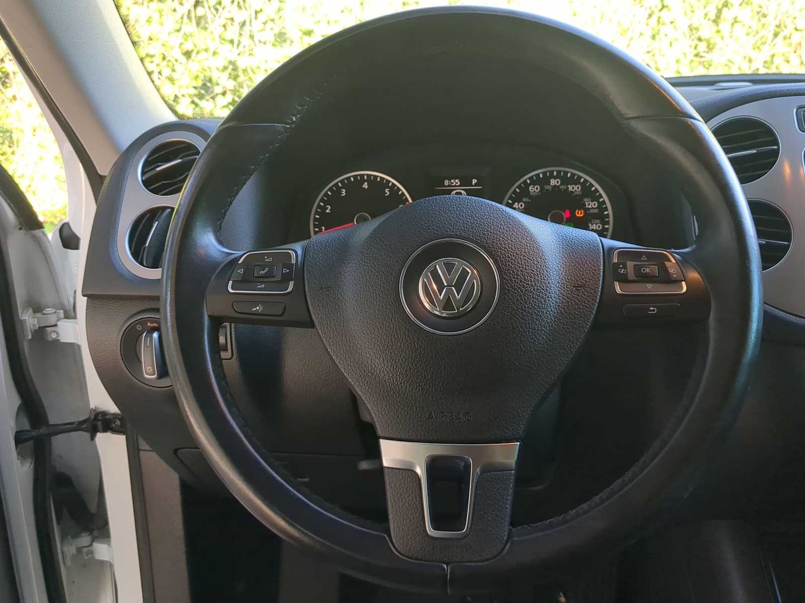 Thumbnail: 2017 Volkswagen Tiguan - 20