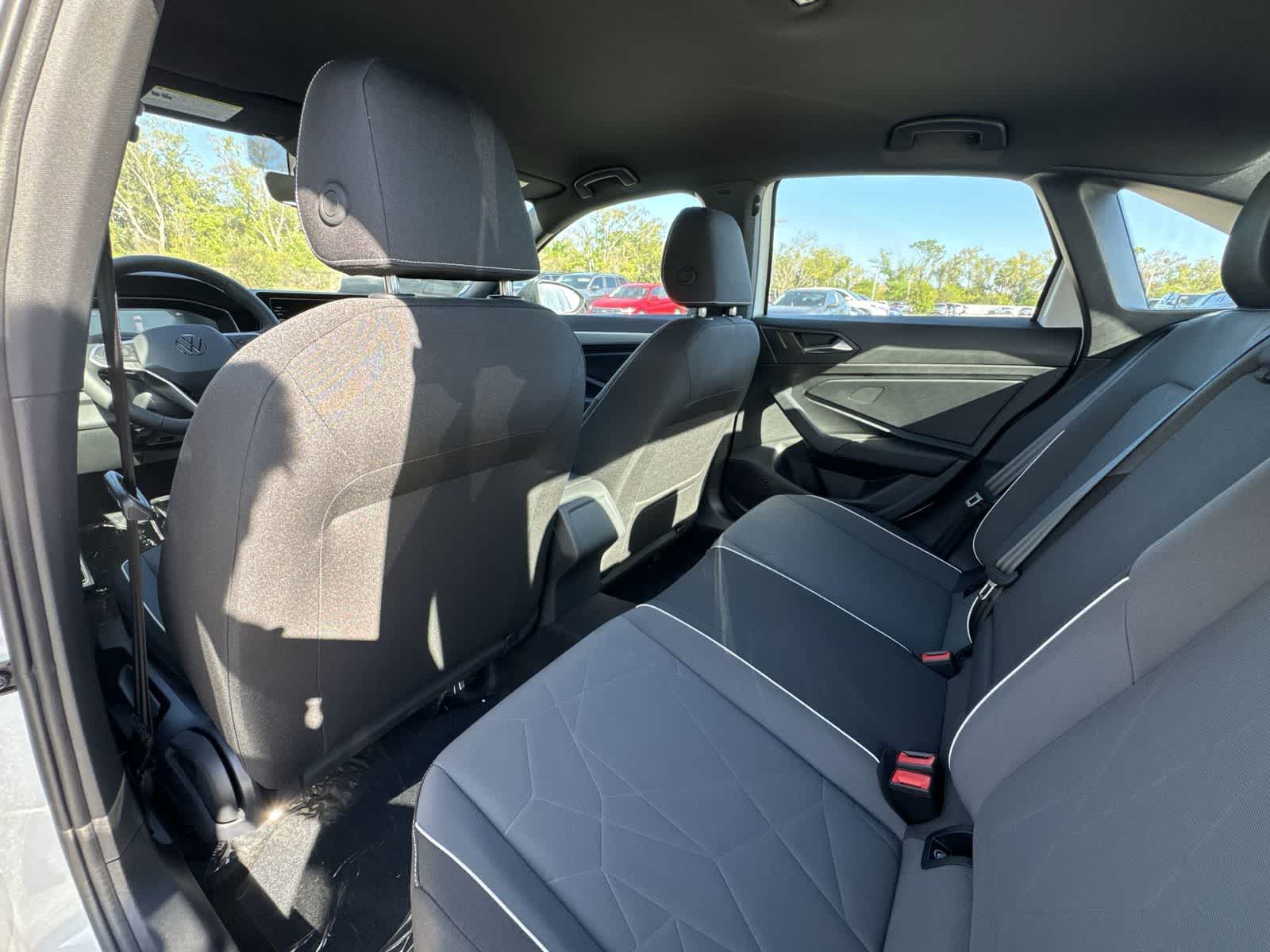 Thumbnail: 2026 Volkswagen Jetta - 17