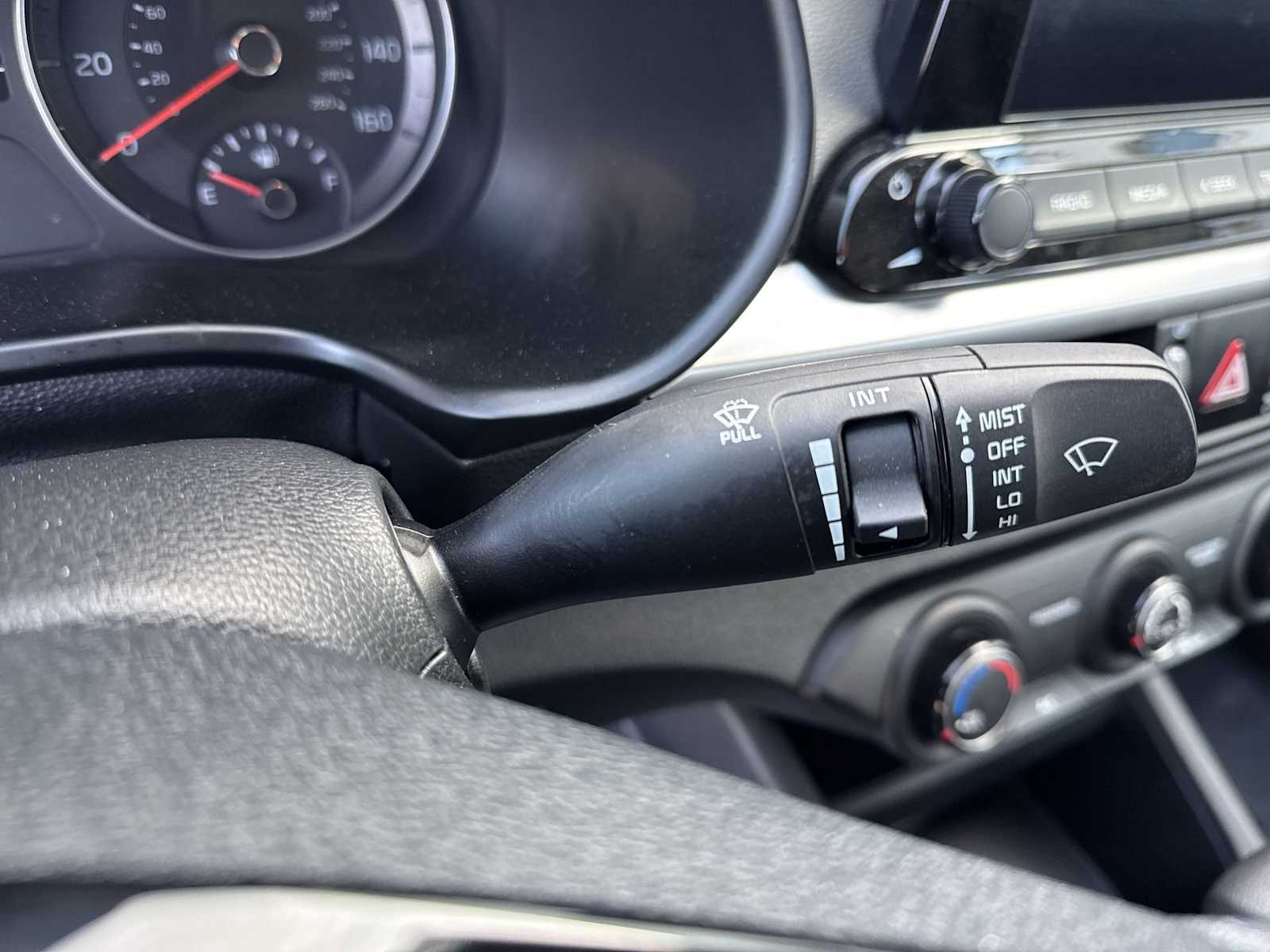 Thumbnail: 2023 Kia Forte - 23