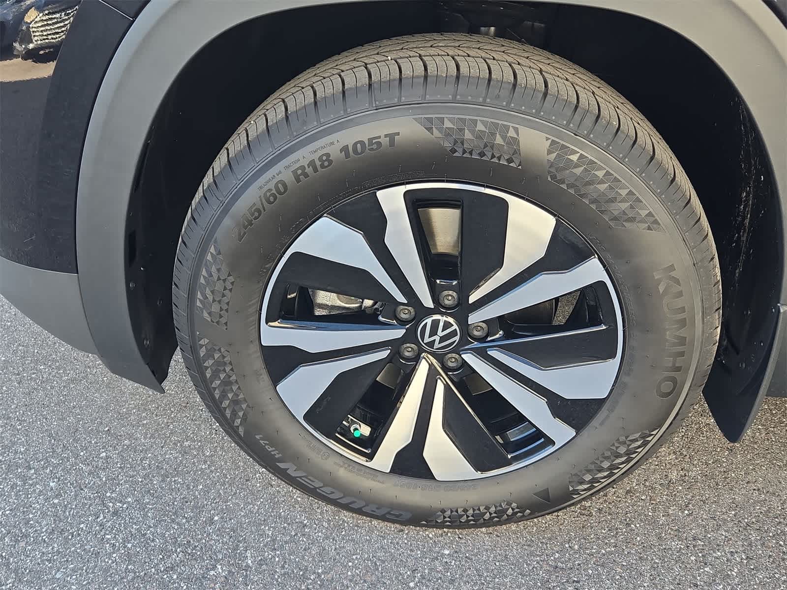 Thumbnail: 2026 Volkswagen Atlas - 14