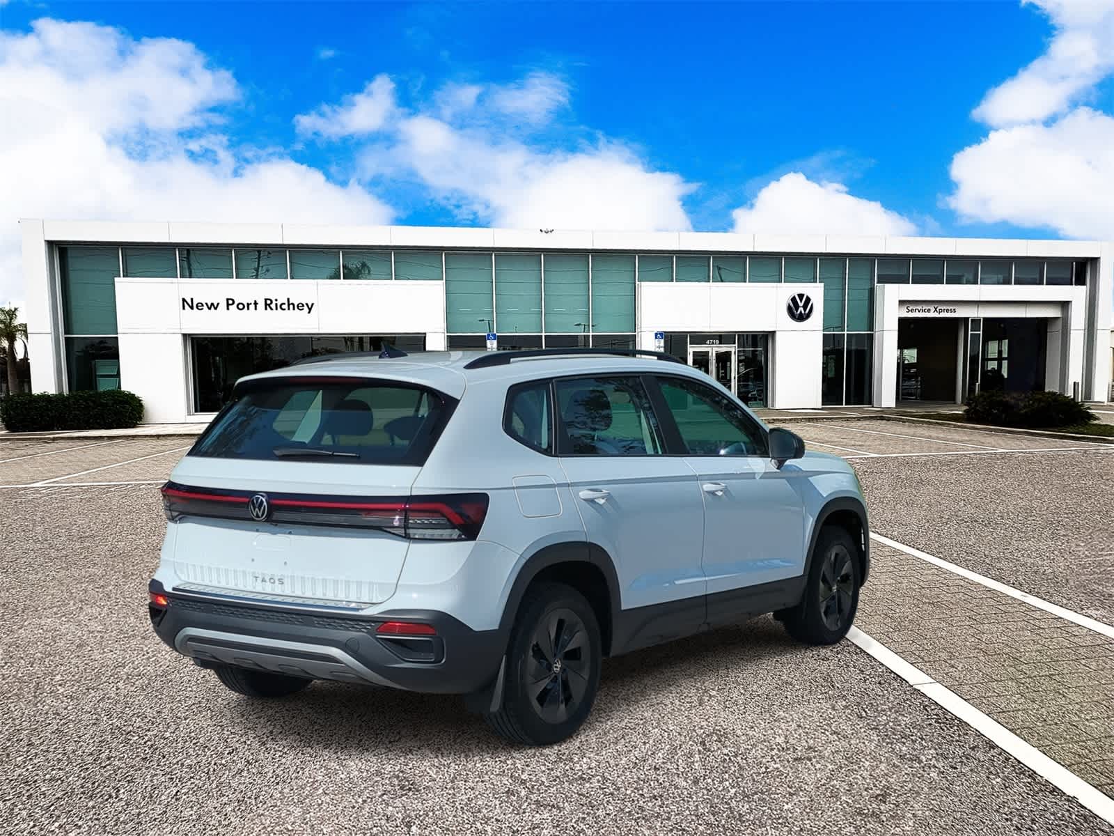 Thumbnail: 2025 Volkswagen Taos - 8