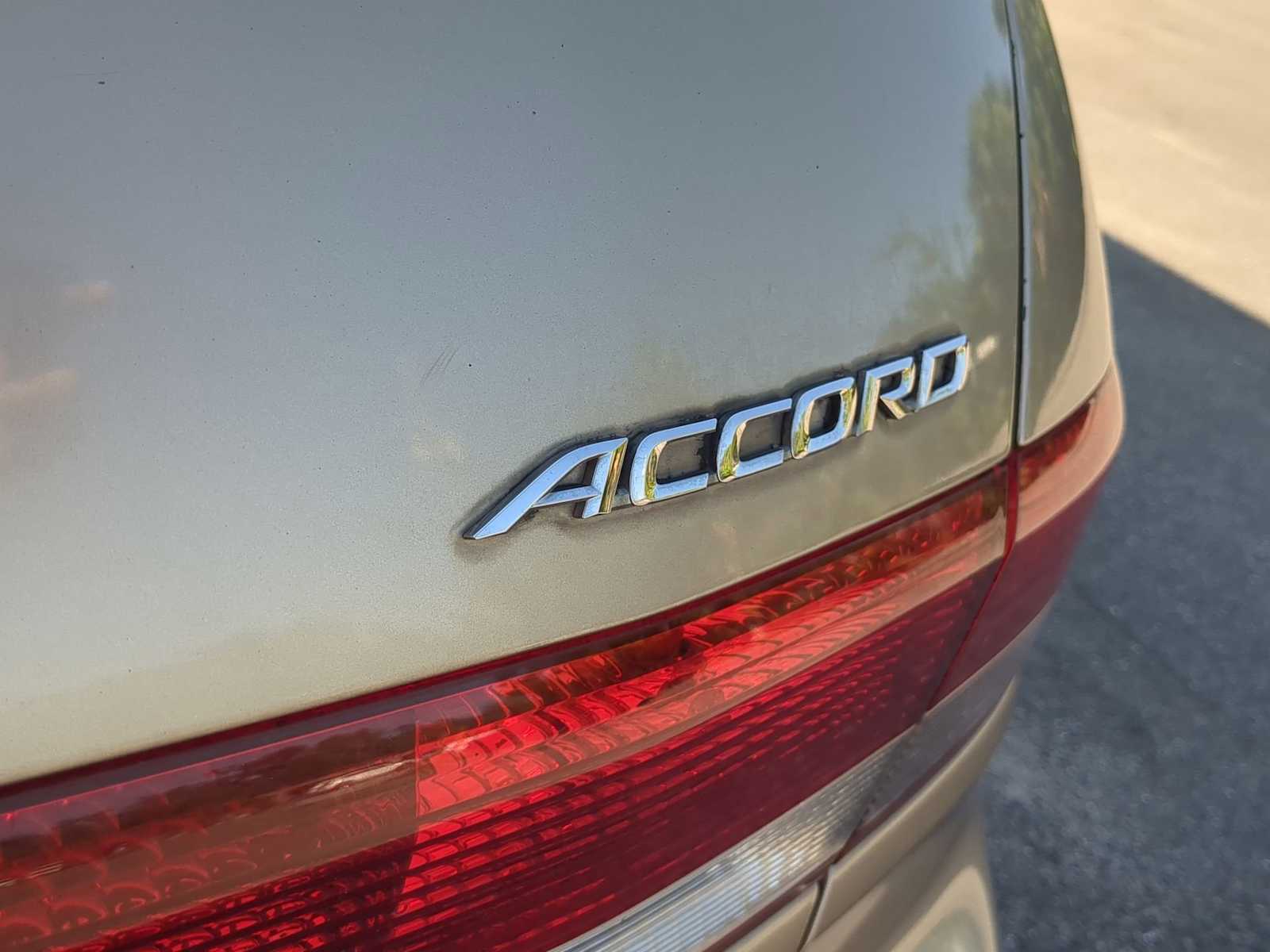 Thumbnail: 2003 Honda Accord - 13