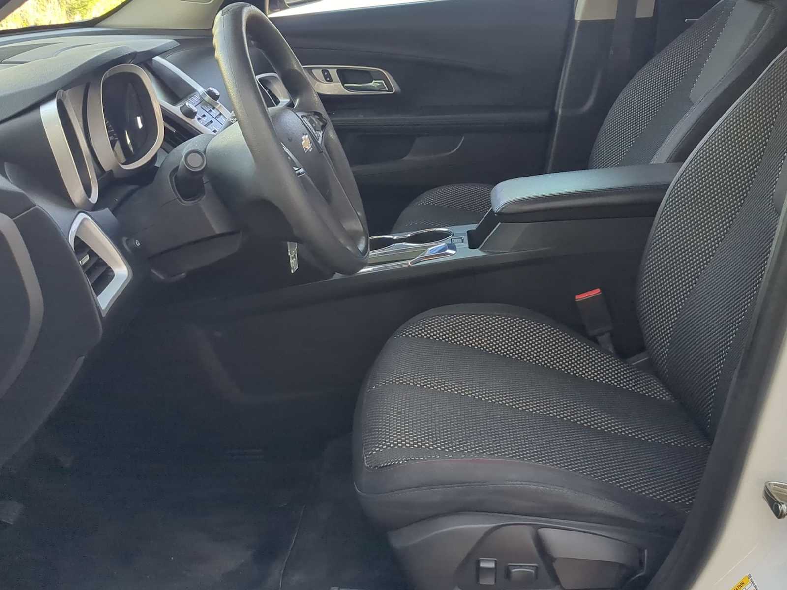 Thumbnail: 2016 Chevrolet Equinox - 16