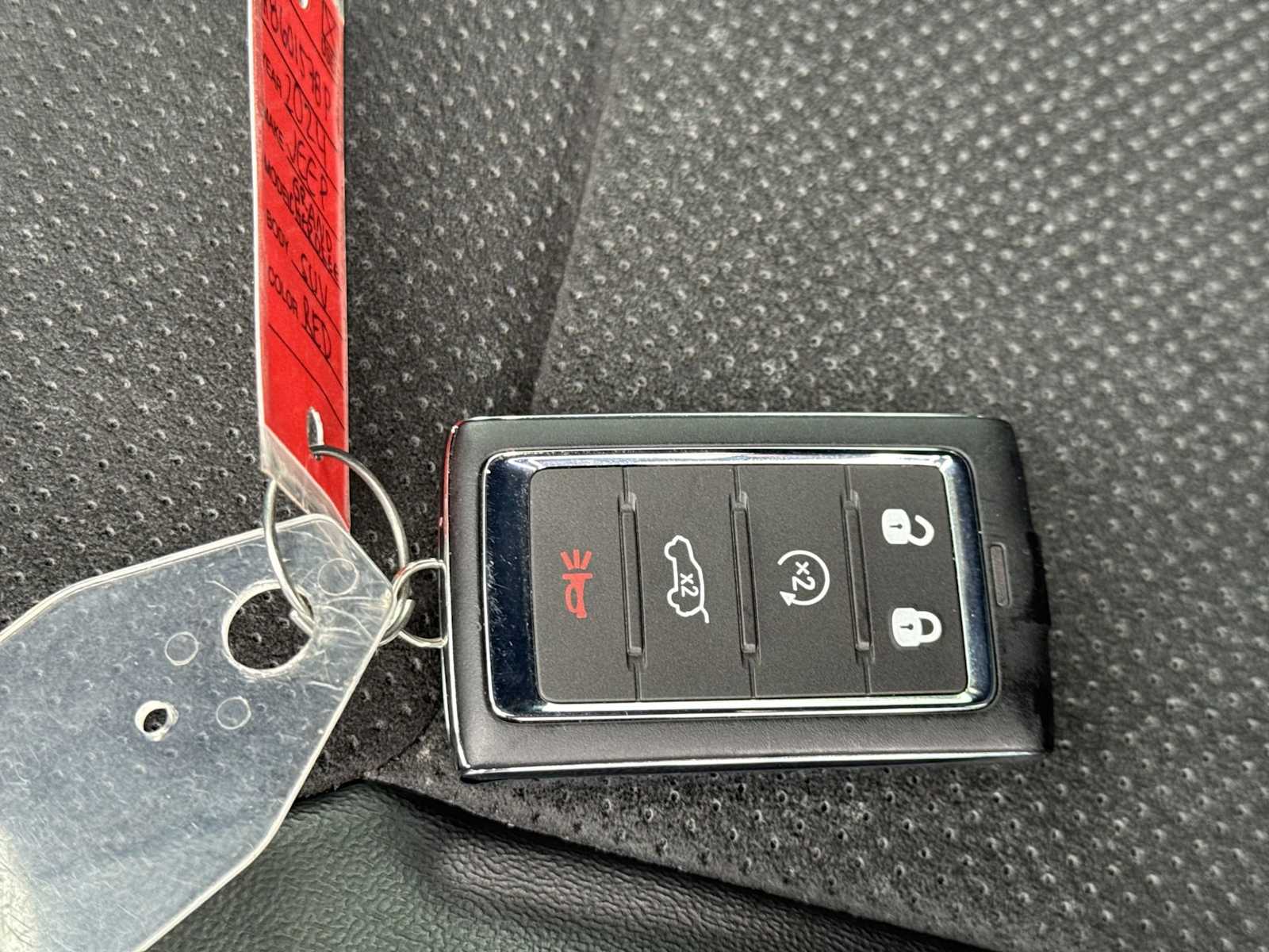 Thumbnail: 2024 Jeep Grand Cherokee - 33