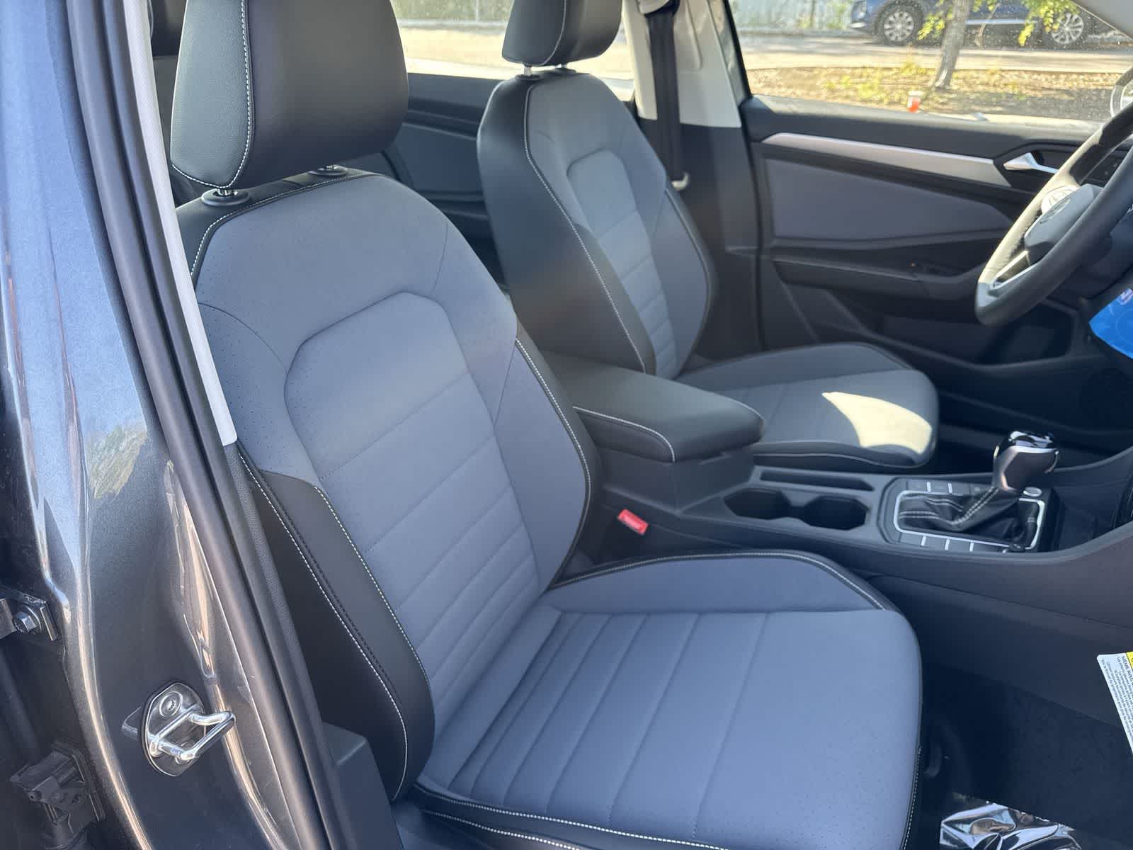 Thumbnail: 2026 Volkswagen Jetta - 20