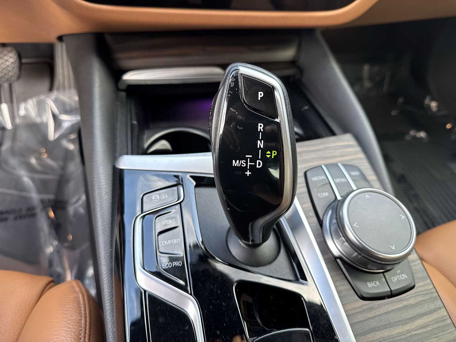 Thumbnail: 2023 BMW 5 Series - 31