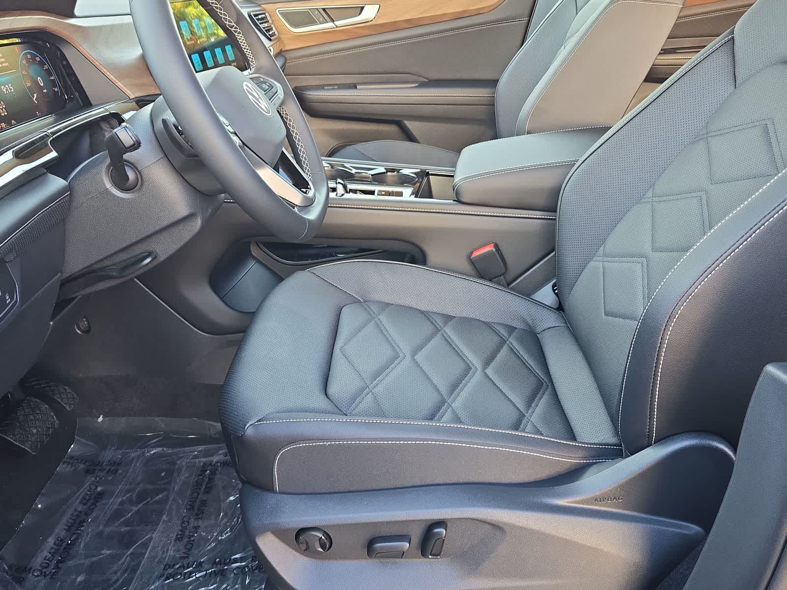 Thumbnail: 2026 Volkswagen Atlas - 17