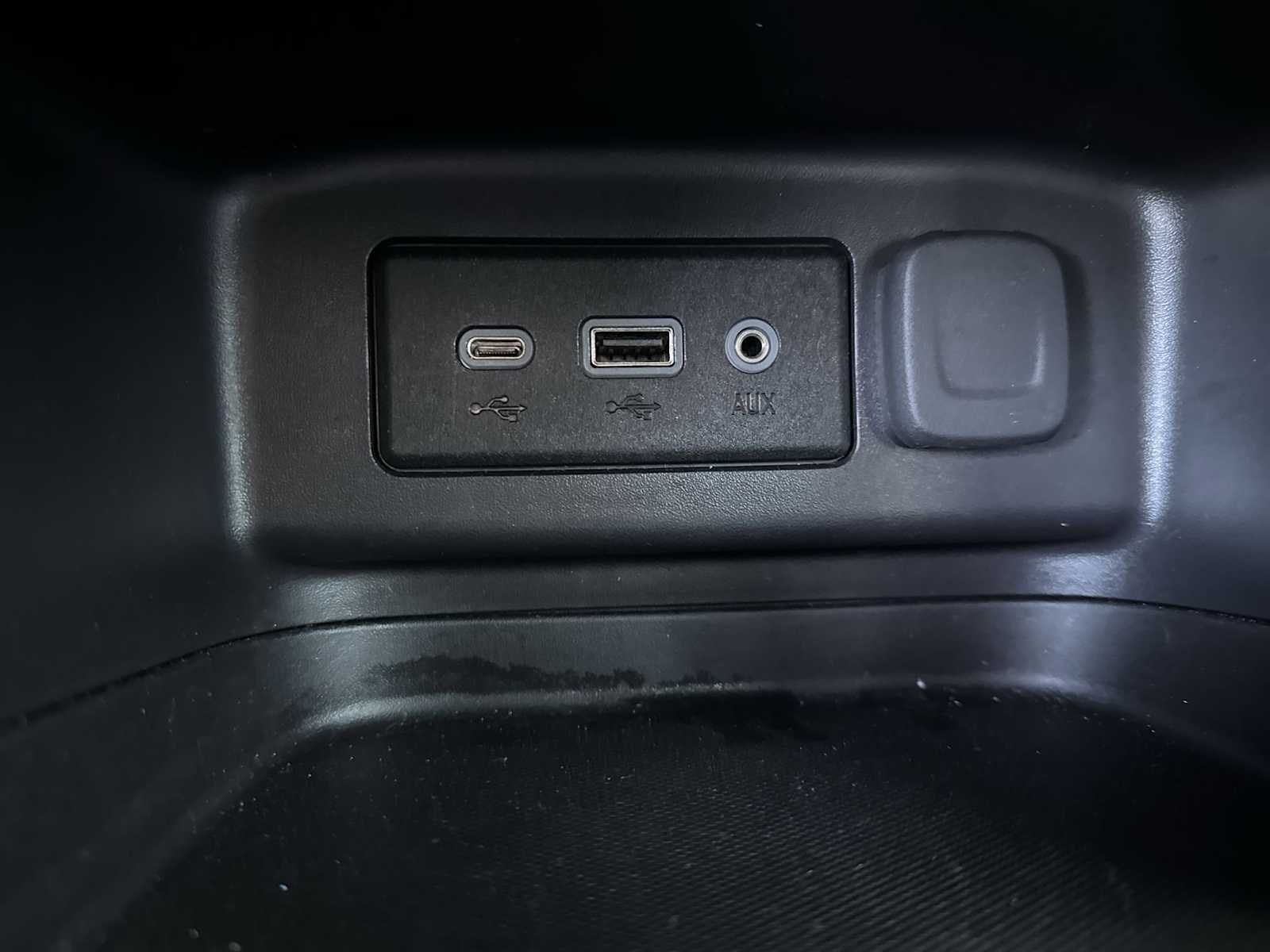 Thumbnail: 2023 Chevrolet Equinox - 31