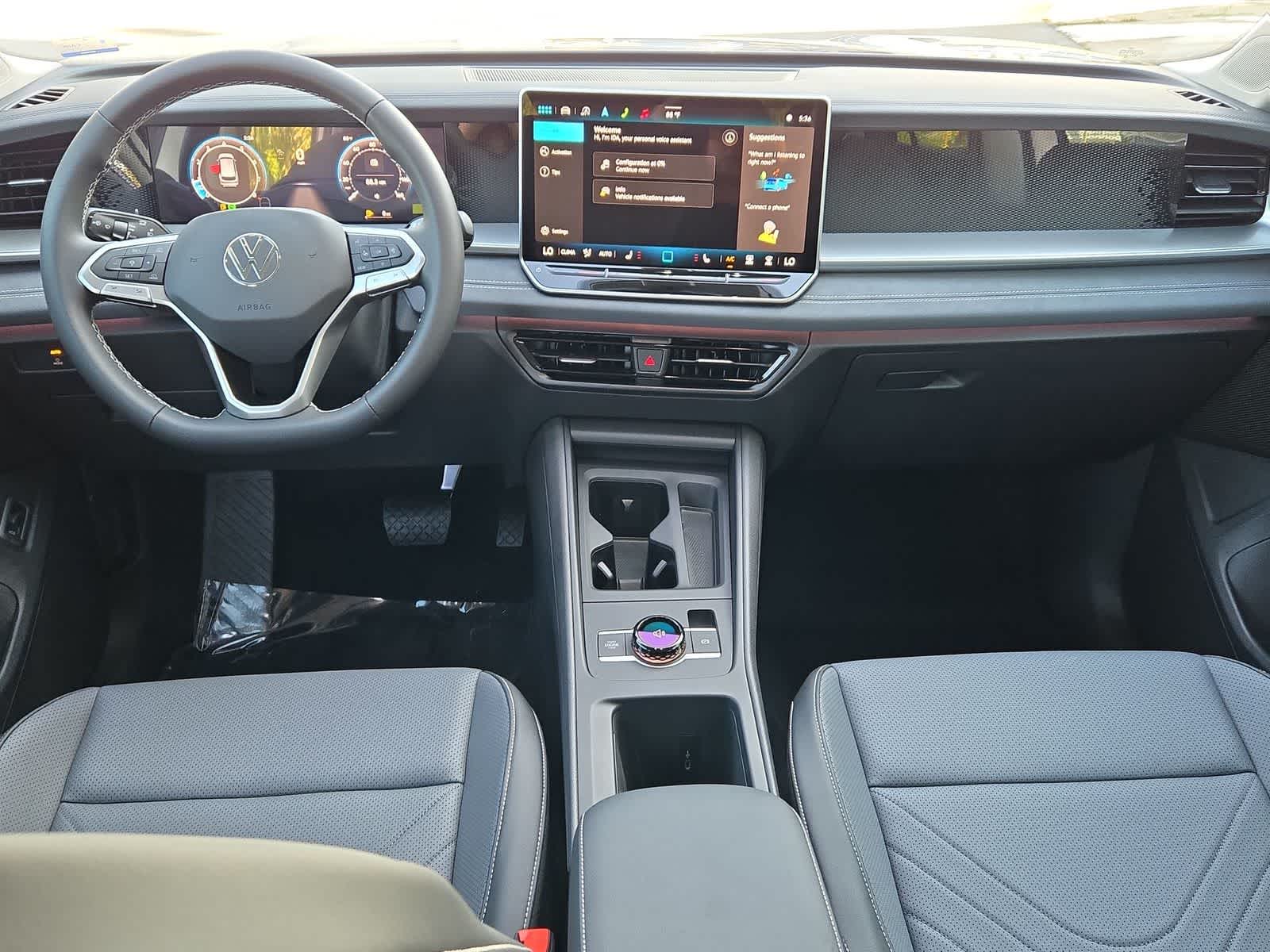 Thumbnail: 2025 Volkswagen Tiguan - 16